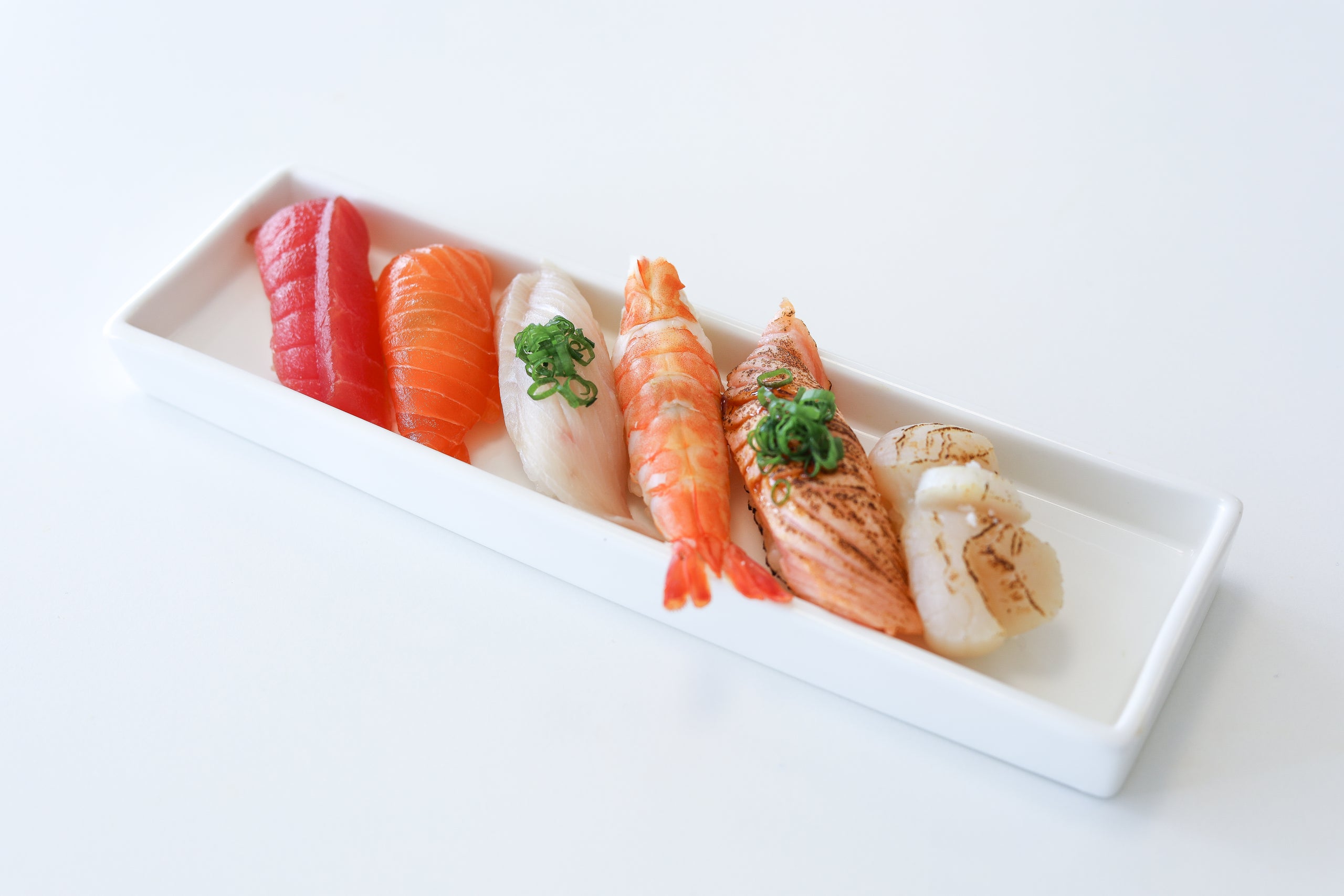 Nigiri Set (6 pieces nigiri + Roll)